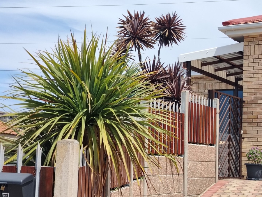 3 Bedroom Property for Sale in Seemeeu Park Western Cape